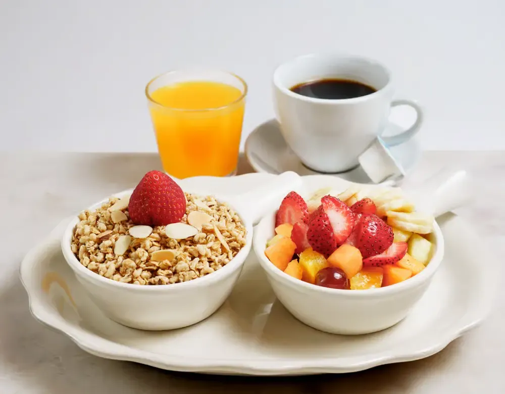Breakfast service at El Mariachi